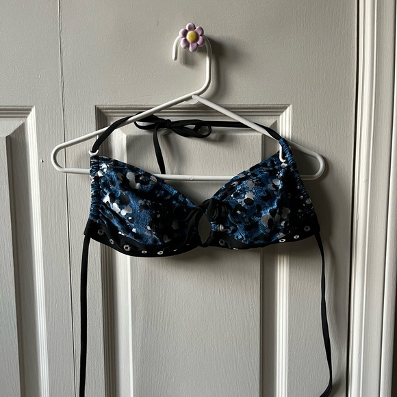 👙Y2K blue and black bikini top: - Picture 2 of 4